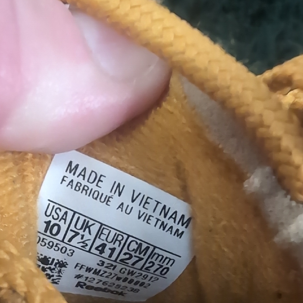 Cardi B X Reebok Vibrant Sneakers/10 - Picture 7 of 13